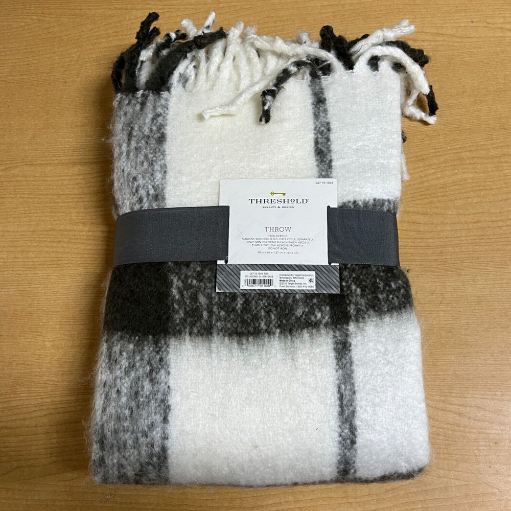 New Threshold Blanket Throw White Black Plaid Fringe 50x60